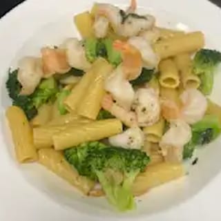 Rigatoni with Shrimp & Broccoli