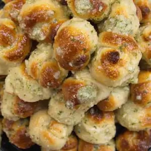 Garlic Knots.